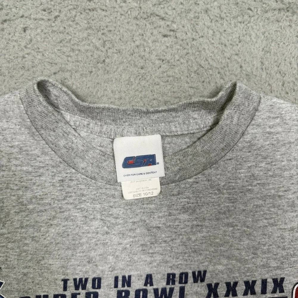 Kids Vintage 2004 New England Patriots‎ NFL T-shirt